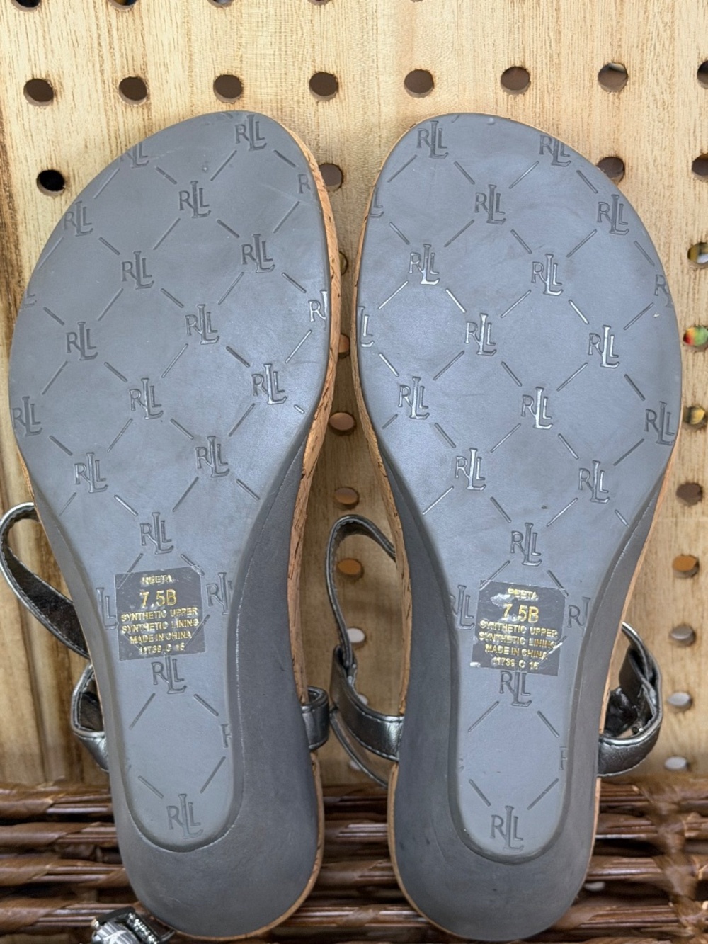 Lauren Ralph Lauren Metallic Gray Cork Wedge Sandals 7.5 - Picture 4 of 8